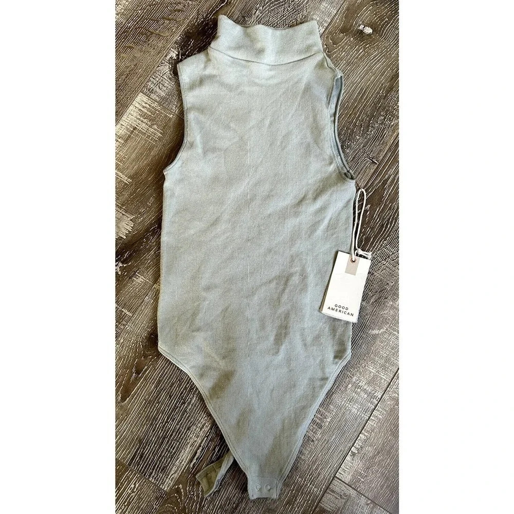 Good American Seamless Mock Neck Bodysuit Sage Green Women’s Size XS(00/0)